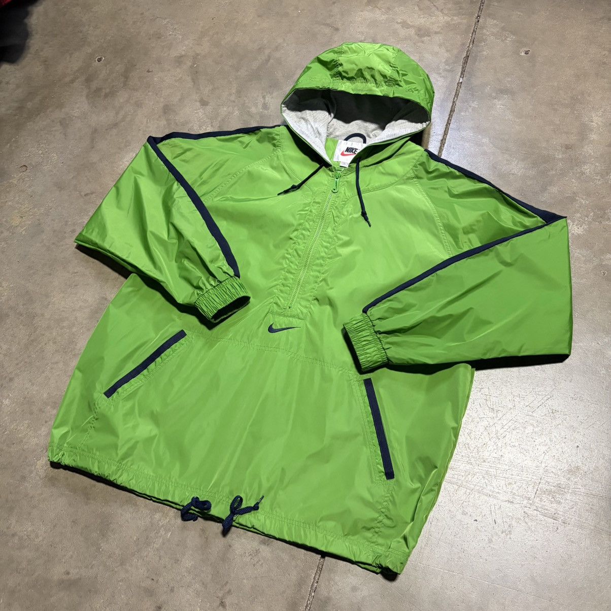 Nike Vintage Nike Track Jacket Windbreaker Pullover Center Swoosh Size US XL / EU 56 / 4 - 8 Thumbnail