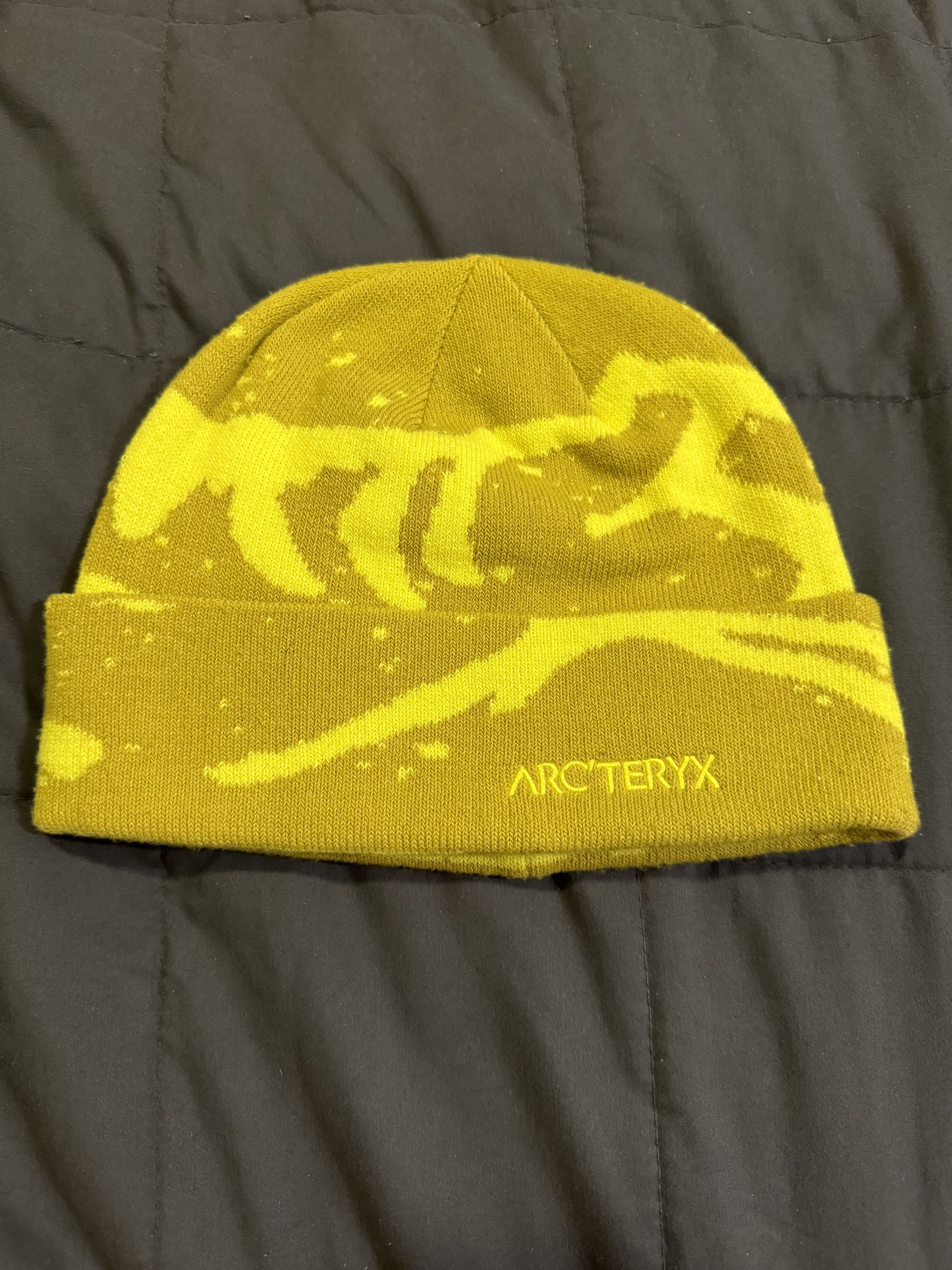 Arc'Teryx Grotto Toque Dark Magic | Grailed