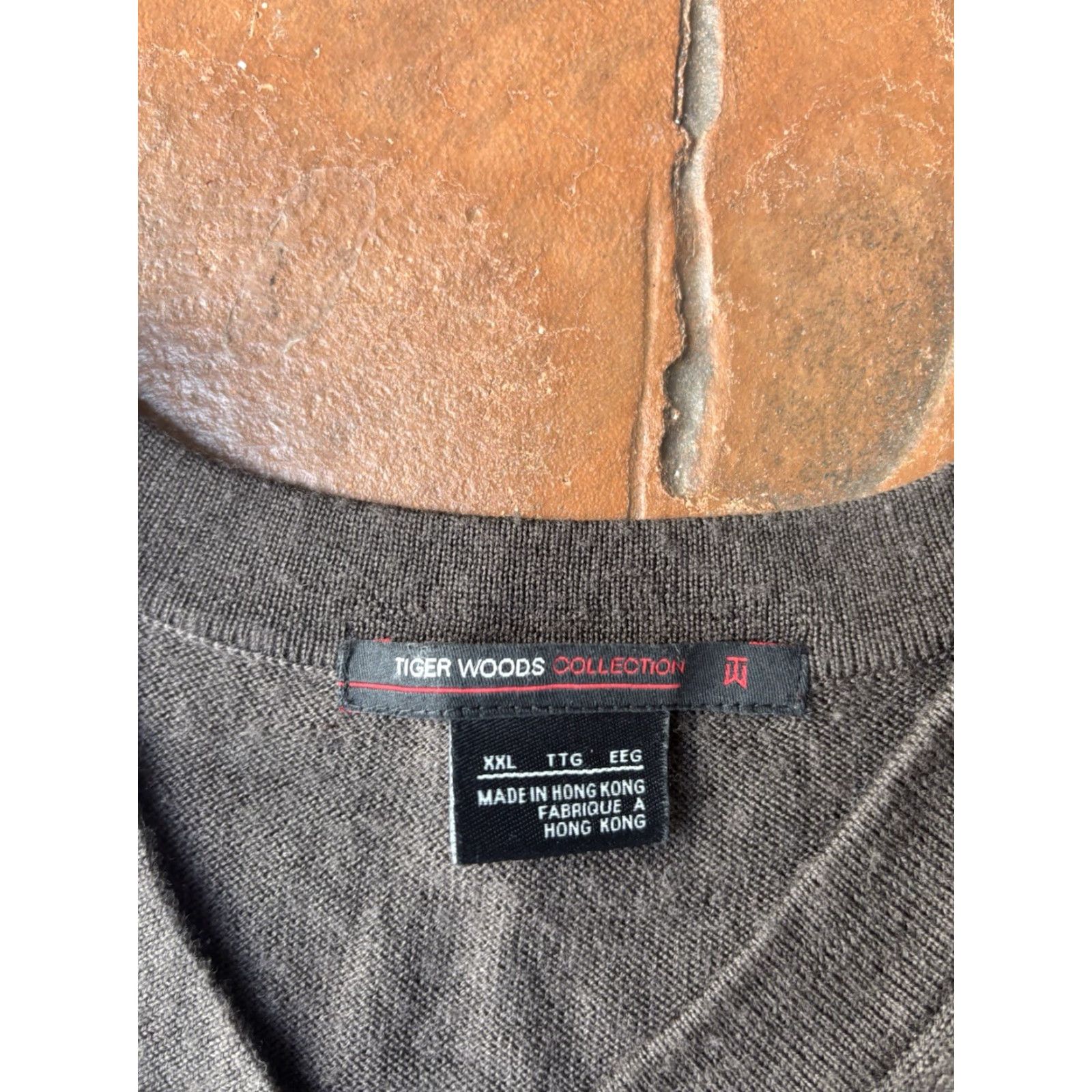 Nike Nike Tiger Woods Collection Wool Sweater Mens 2XL Brown V Neck Golf Pullover Knit Logo All Seasons Regular Muscled? Size US XXL / EU 58 / 5 - 2 Thumbnail