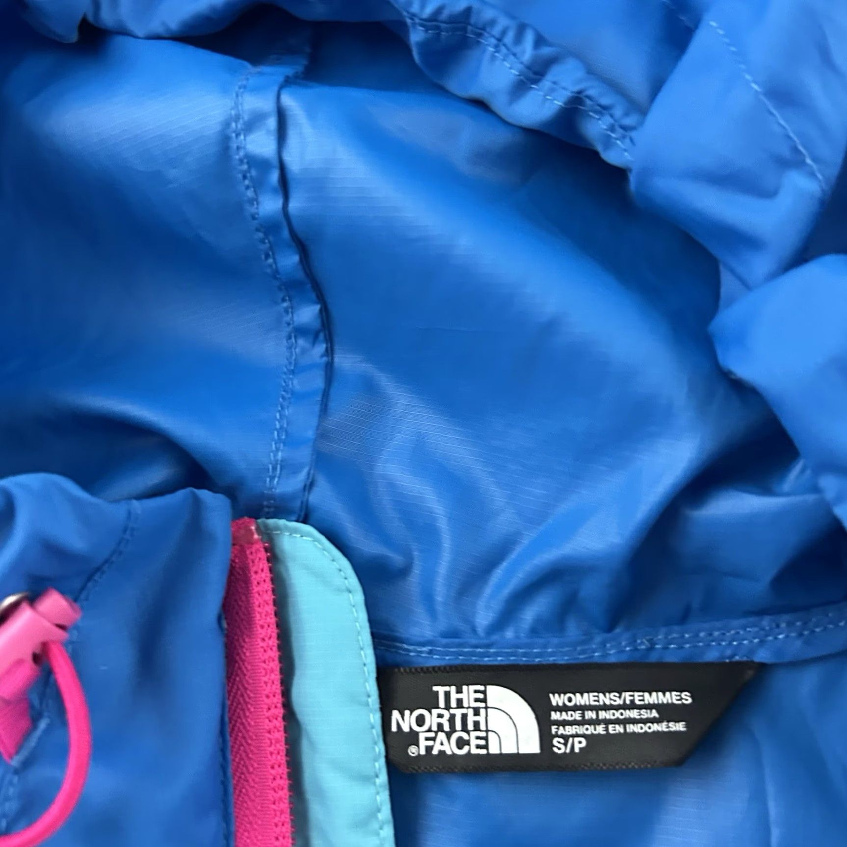 The North Face The North Face Full Zip Colorblock Windbreaker Jacket Women's Small Pink Blue Windbreaker Full Zip Mens Womens Ladies? Size S / US 4 / IT 40 - 4 Thumbnail