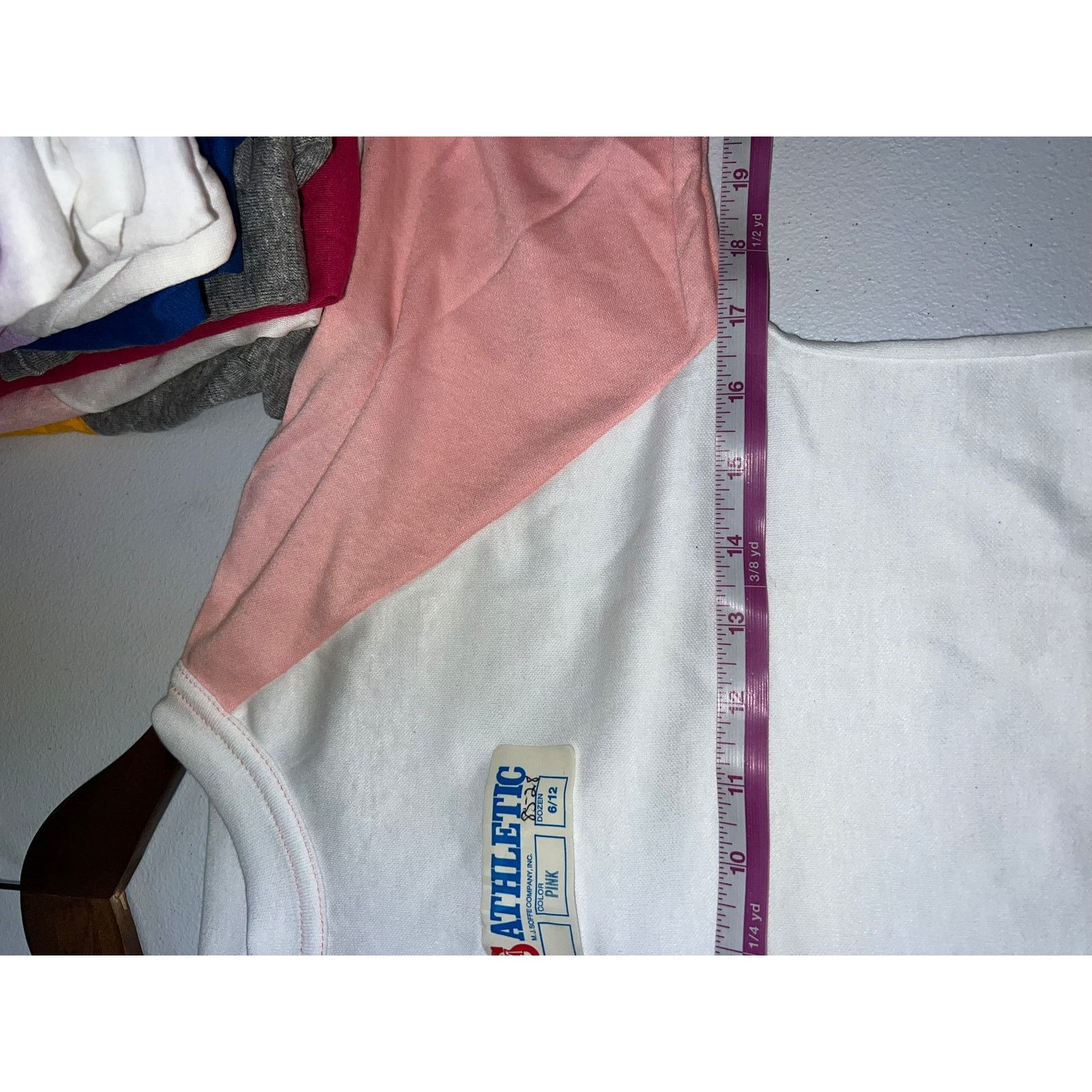 Vintage 80s Women's MJ Soffe White Pink Raglan Shirt Top Women M Size M / US 6-8 / IT 42-44 - 9 Thumbnail