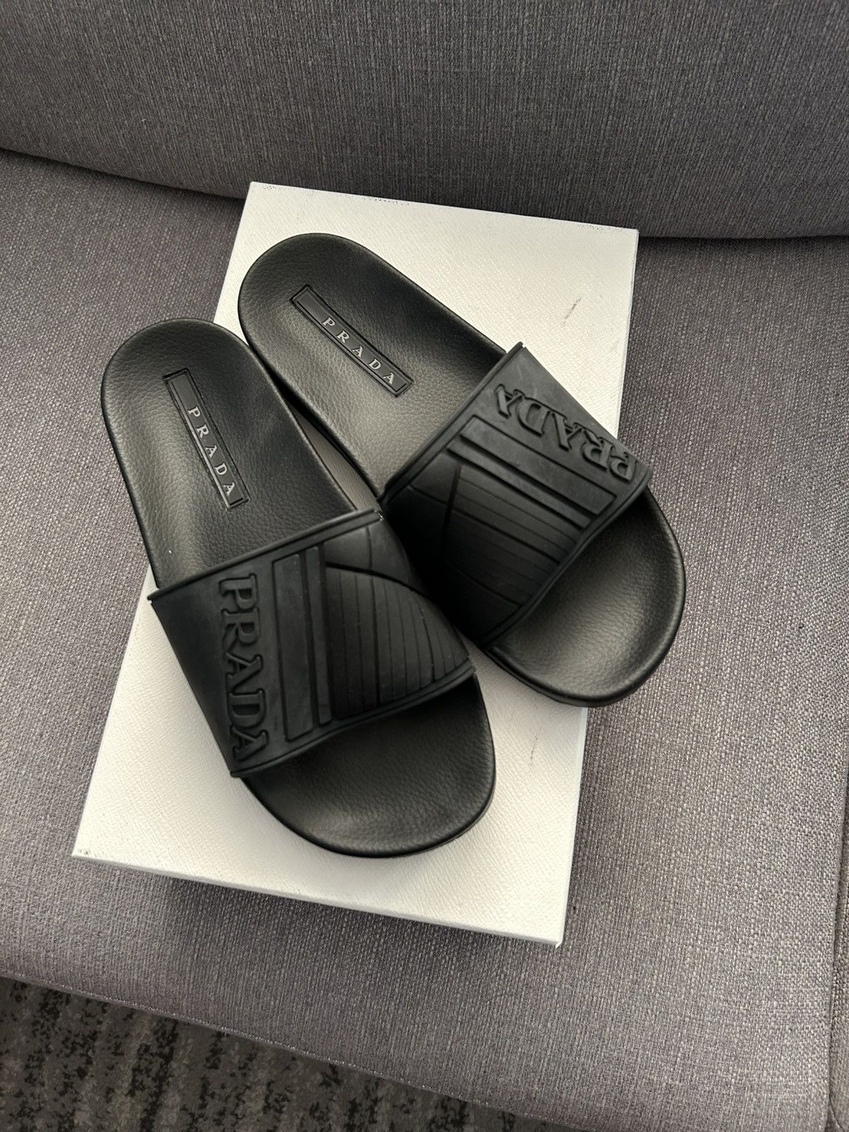 Prada Prada carved logo slides Size US 8 / EU 41 - 4 Thumbnail