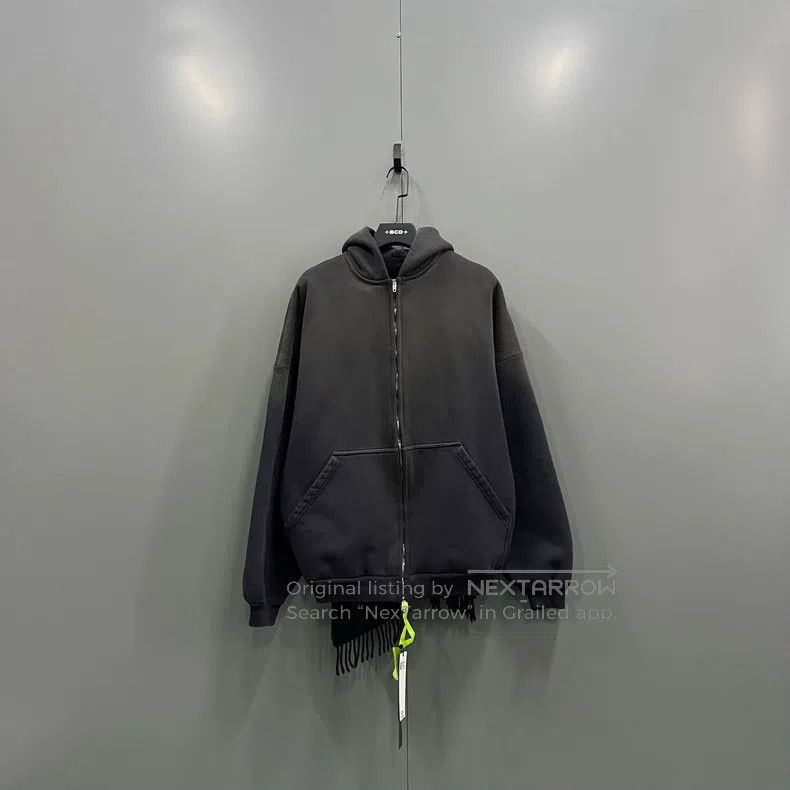Balenciaga Balenciaga Distressed Effect Zipper Hoodie Size US M / EU 48-50 / 2 - 1 Thumbnail