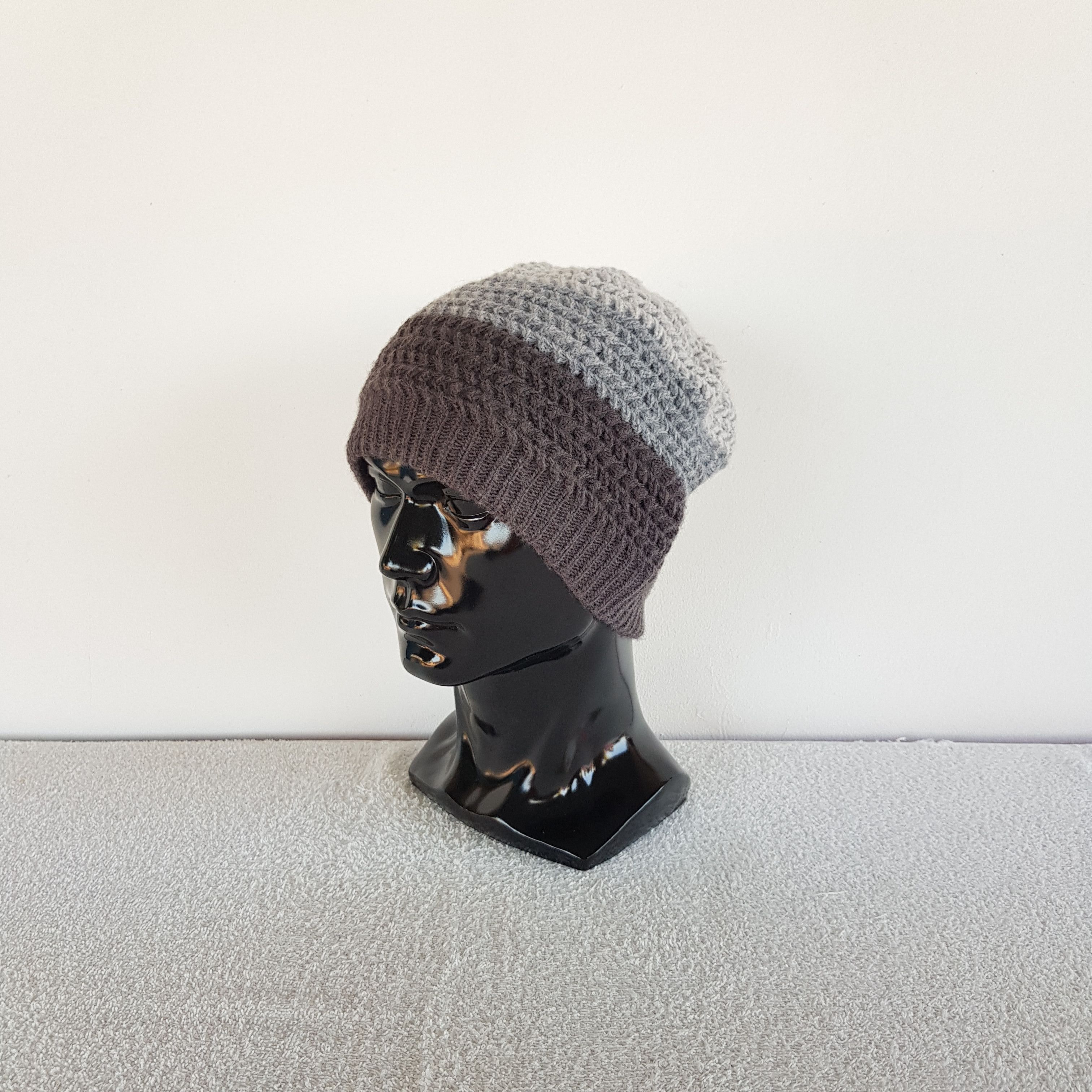 Other Vintage Made in USA Beanie Snow Caps Crochets Hats Size ONE SIZE - 1 Thumbnail