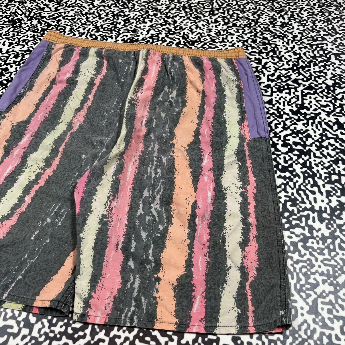 Vintage Vintage 90s Art Striped Retro Surf Style Shorts Size US 35 - 8 Thumbnail