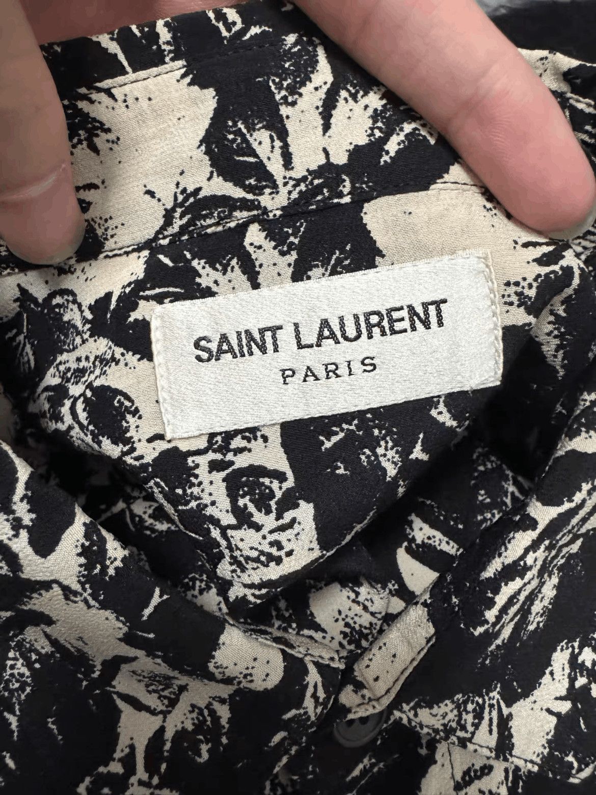 Saint Laurent Paris Sz 38 Saint Laurent Paris 22SS Silk Rose Pattern Shirt-2508 Size US M / EU 48-50 / 2 - 5 Thumbnail