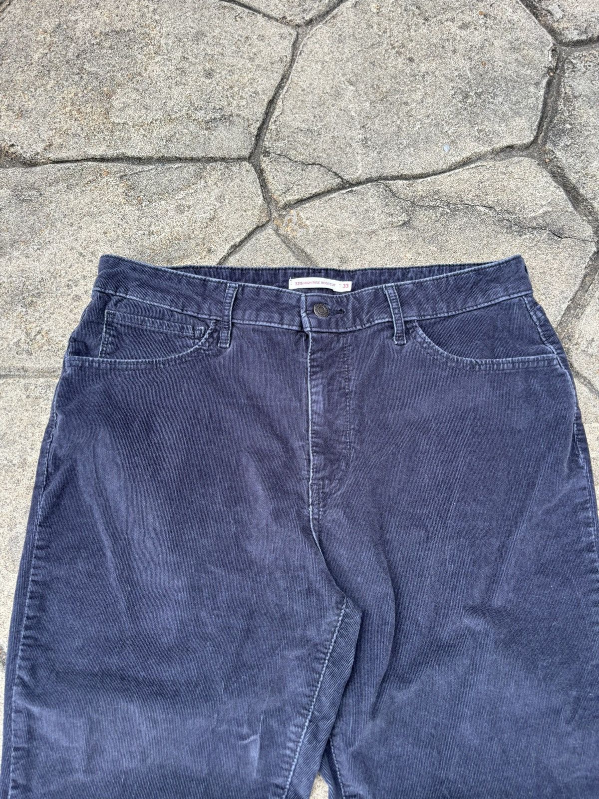 Levi's × Vintage Y2K Levi 725 Bootcut Black Corduroy Jeans Size US 33 - 3 Thumbnail