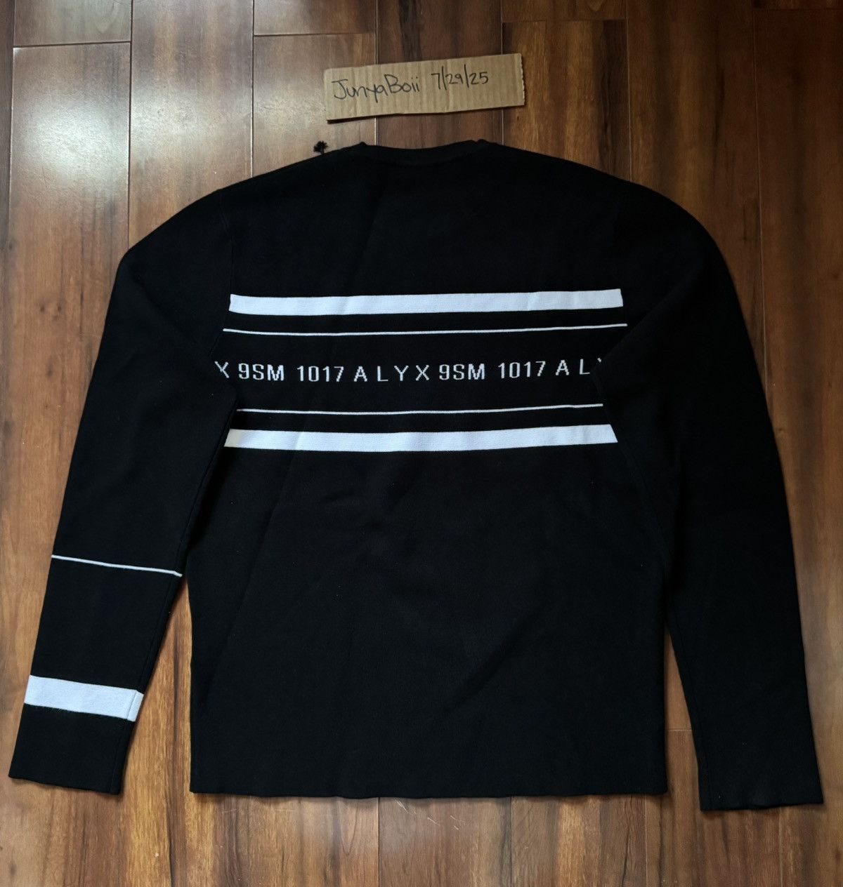 1017 ALYX 9SM 1017 ALYX 9SM Classic Black Band Logo Sweater Small Size US S / EU 44-46 / 1 - 2 Thumbnail