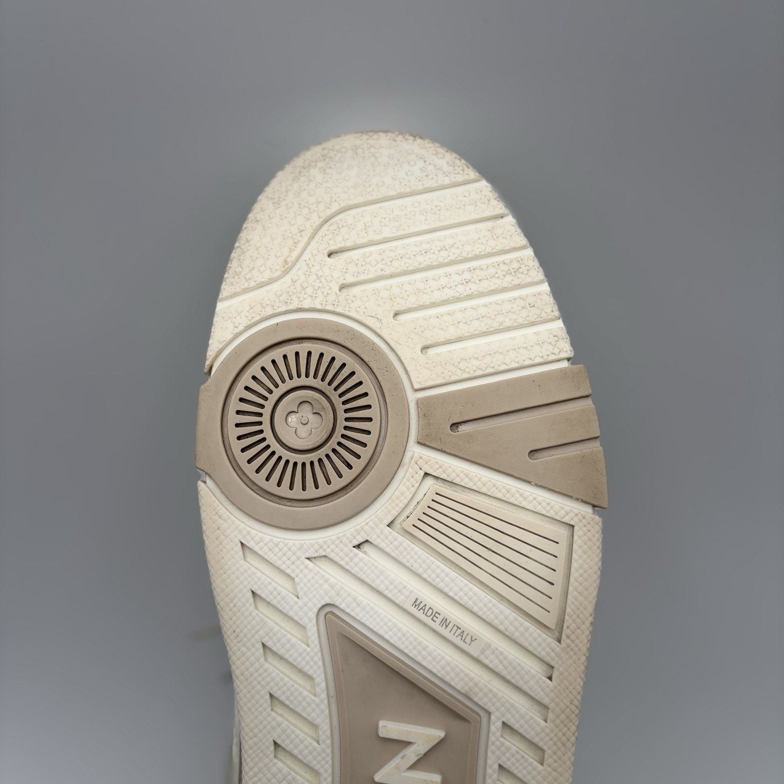 Louis Vuitton (11.5-12 US) Louis Vuitton Skate ' White ' | GOOD CONDITION! Size US 12 / EU 45 - 19 Thumbnail