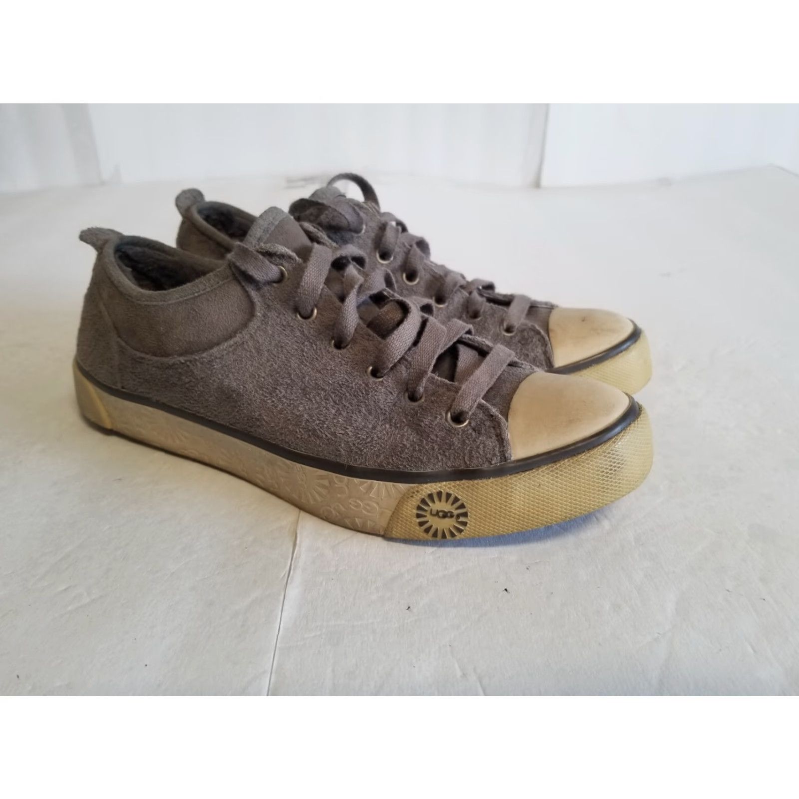 Ugg UGG Shoes Women S/N 1888 Low Top Lace Up Brown Leather Shearling Lined Casual 6.5 Size M / US 6-8 / IT 42-44 - 2 Thumbnail