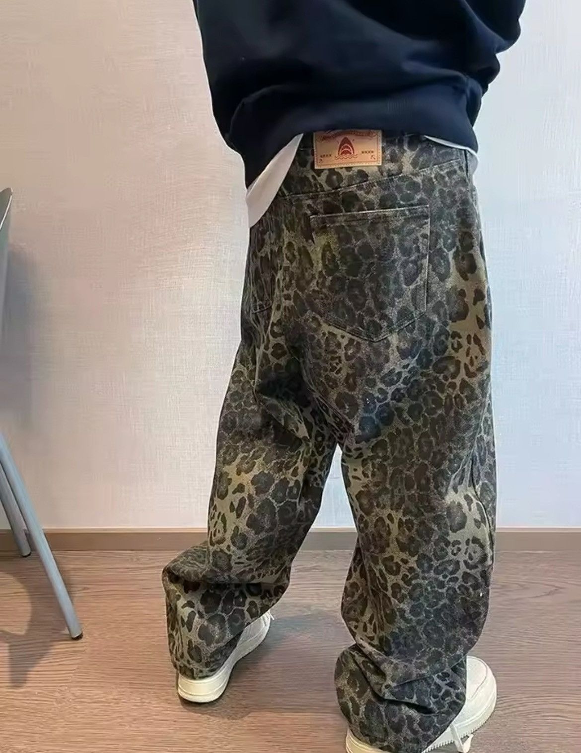 Japanese Brand × Vintage Leopard 🐆 Vintage Baggy Pants Size US 32 / EU 48 - 2 Thumbnail