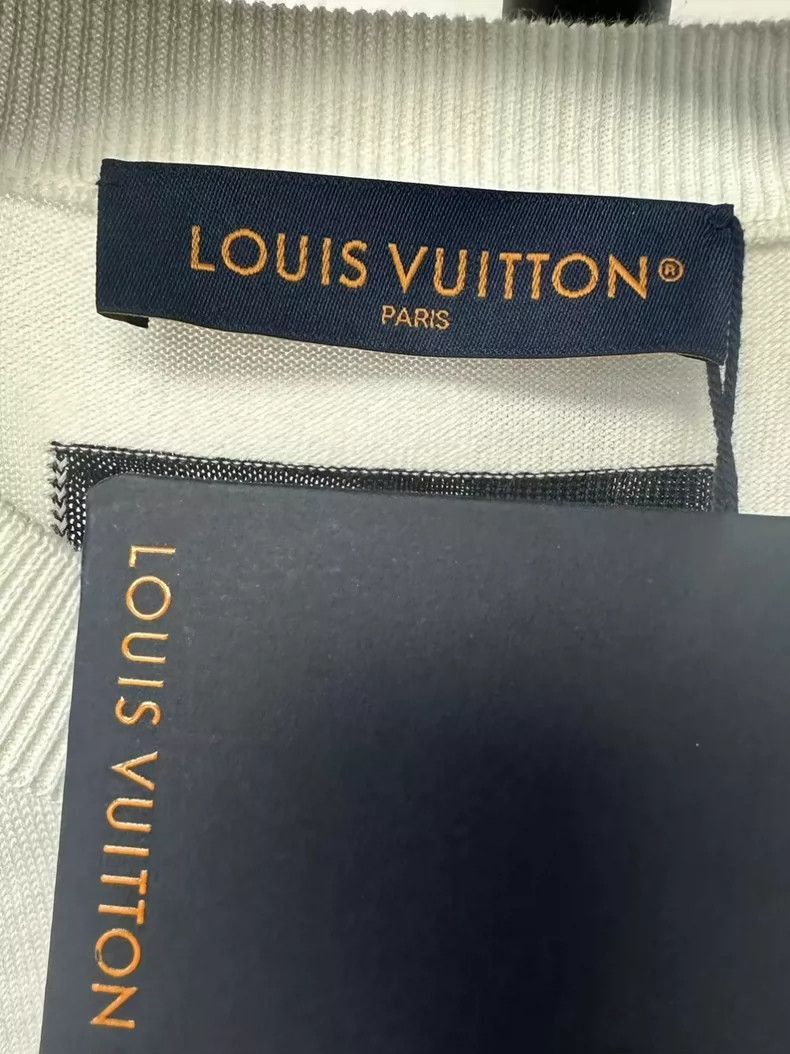 Louis Vuitton Louis Vuitton SS23 Letter Print TShirt-2506 Size US L / EU 52-54 / 3 - 4 Thumbnail