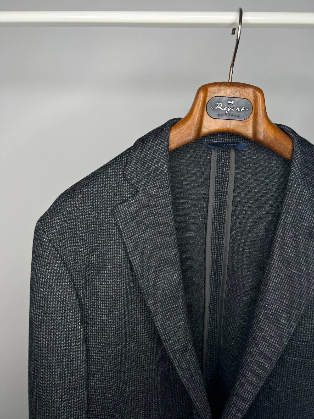 Brooks Brothers Brooks Brothers Regent Fit Houndstooth Dark Grey Blazer Size 48R - 2 Thumbnail