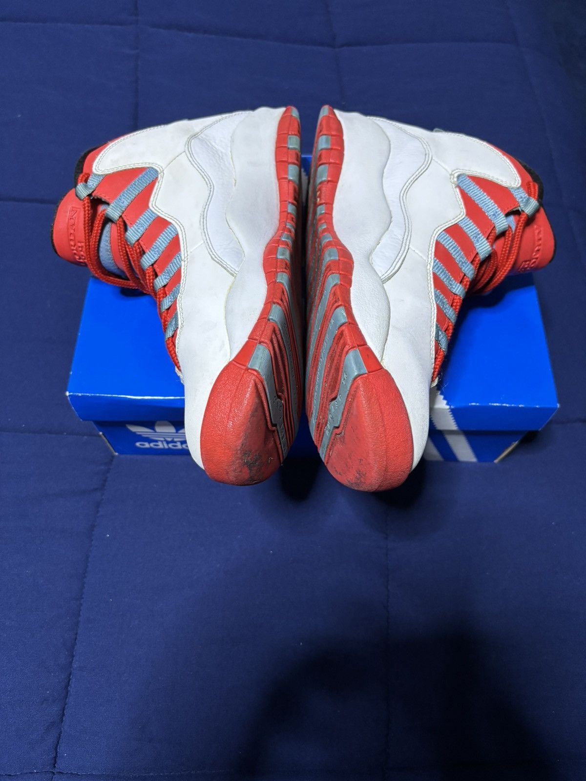 Jordan Brand Jordan 10 Retro Chicago City Pack 2016 Size 8.5 Size US 8.5 / EU 41-42 - 4 Thumbnail
