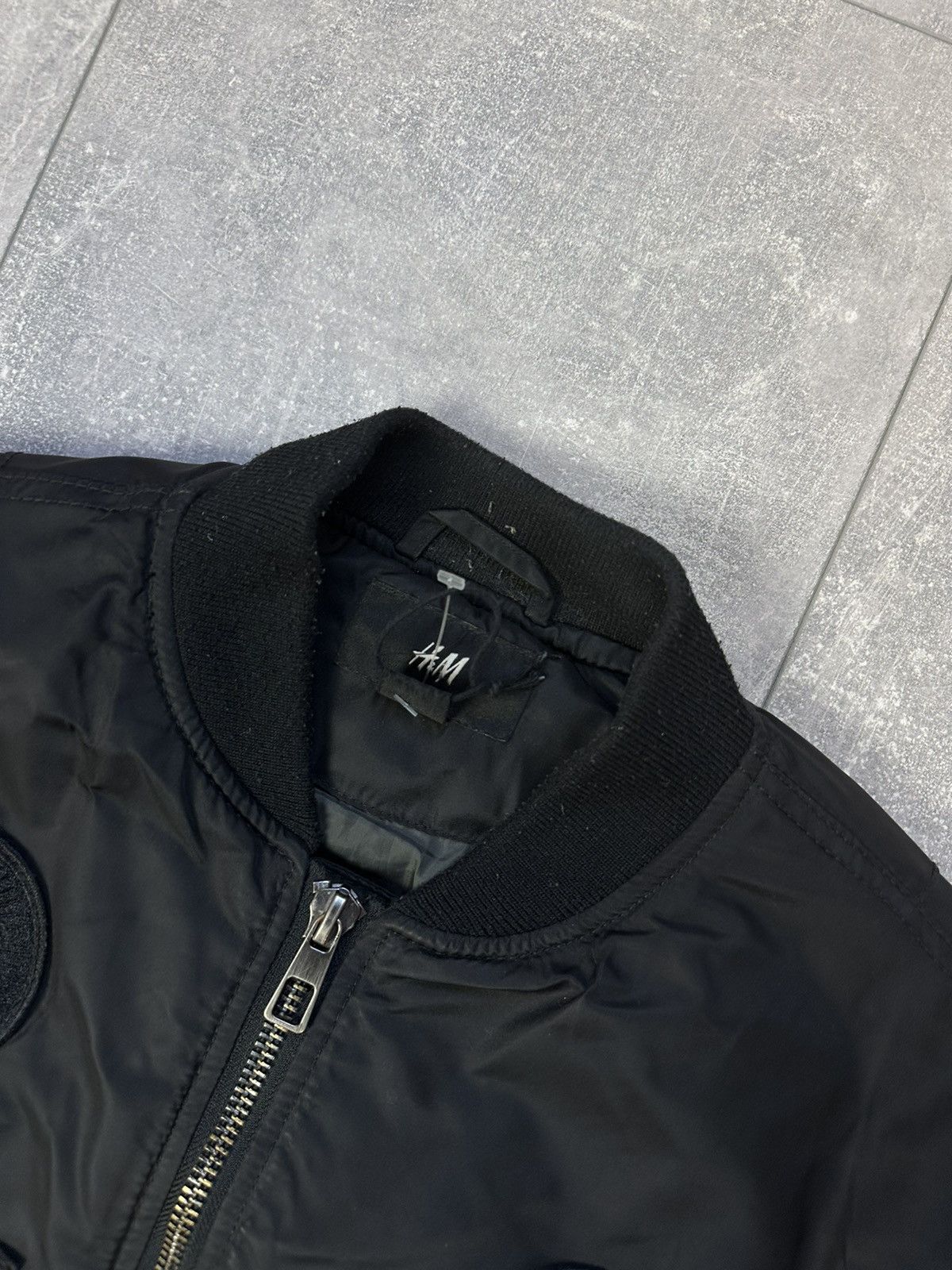 XO Men’s black bomber h&m Xo patch print logo Size US XS / EU 42 / 0 - 5 Thumbnail