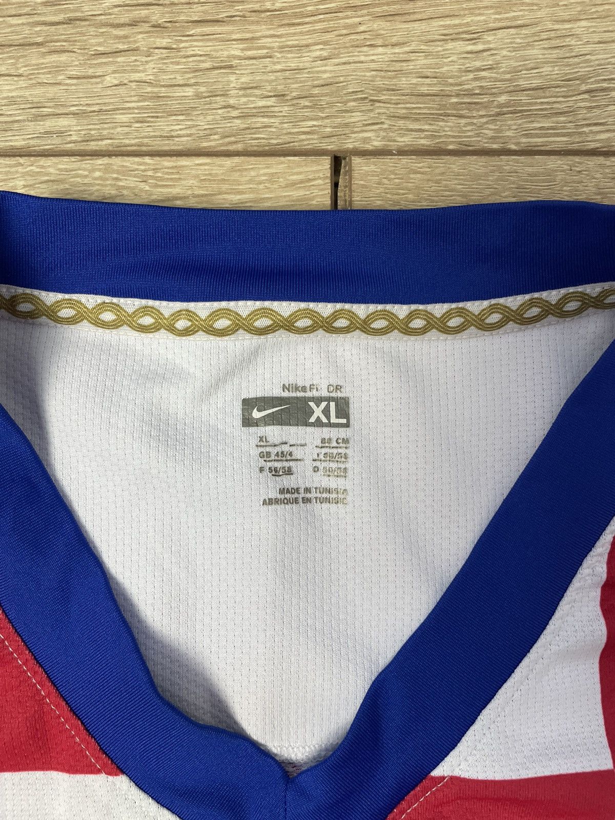 Nike CROATIA 2008 2009 HOME FOOTBALL SHIRT SOCCER JERSEY NIKE Xl Size US XL / EU 56 / 4 - 3 Thumbnail