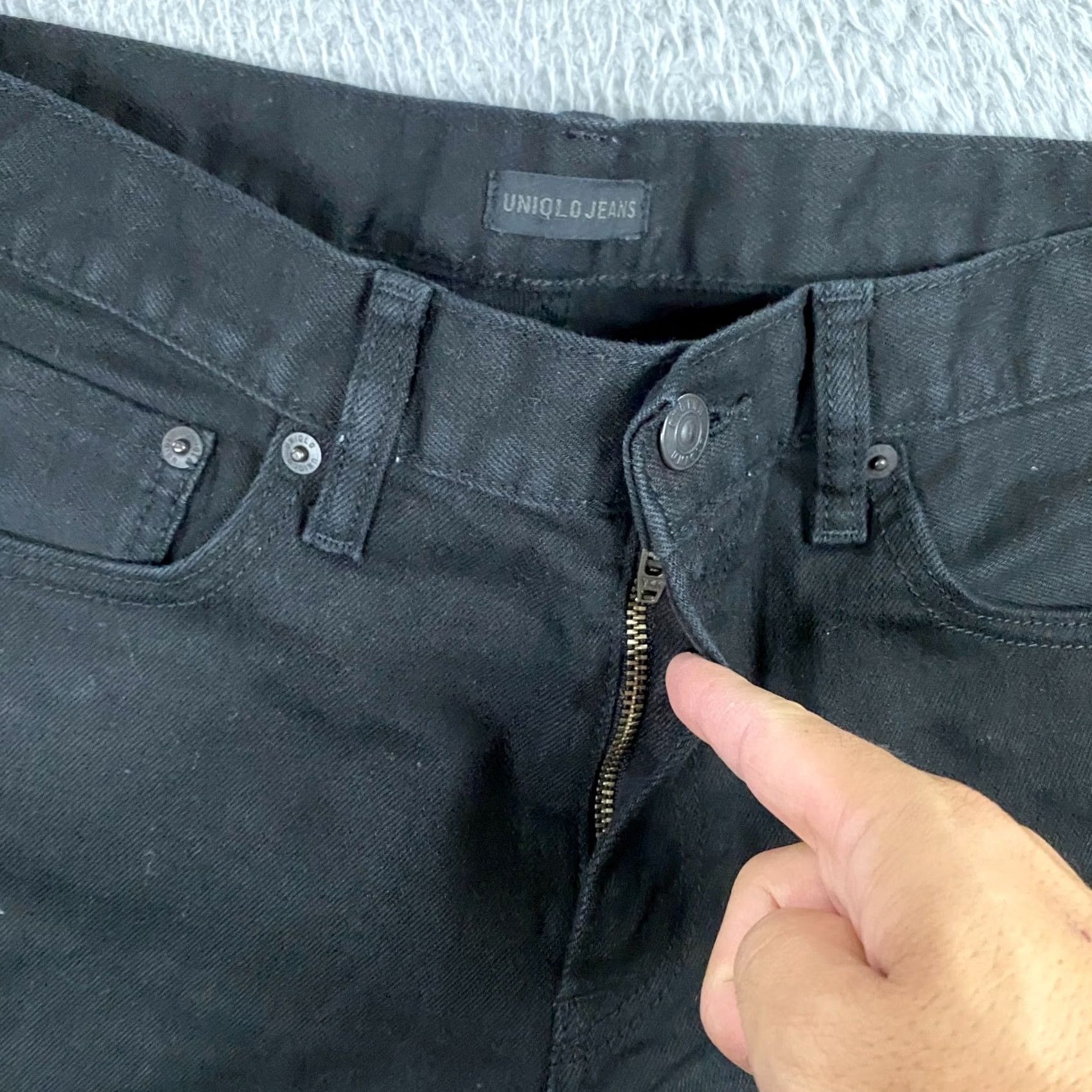 Uniqlo Uniqlo Jeans Mens 29x32 Slim Straight Denim Black 5-Pocket Tight Fit Mid Rise Selvage Jean Size US 29 - 3 Thumbnail