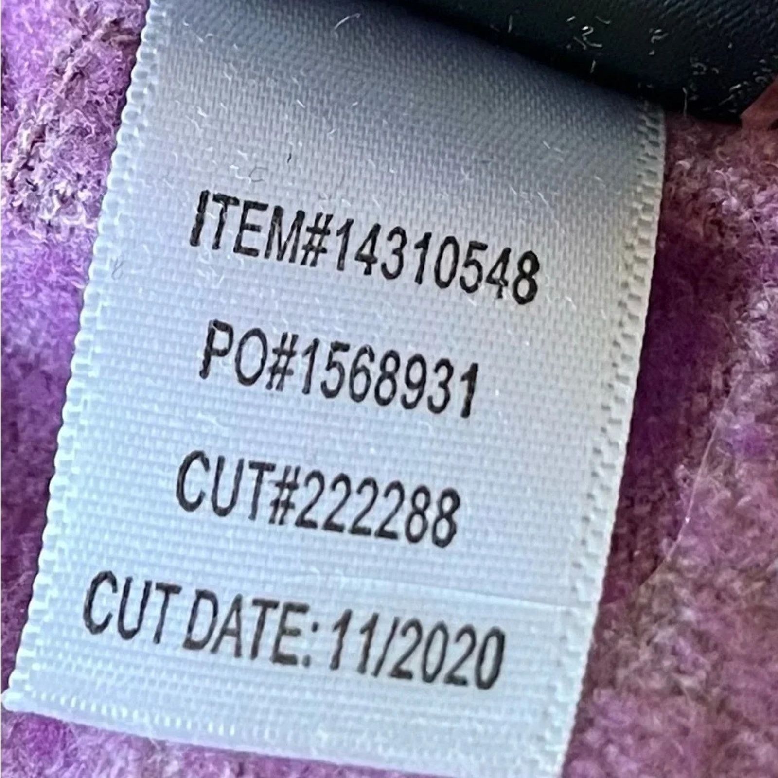 The Unbranded Brand Torrid long sleeve color block, very soft sweatshirt, XL Size XL / US 12-14 / IT 48-50 - 5 Thumbnail
