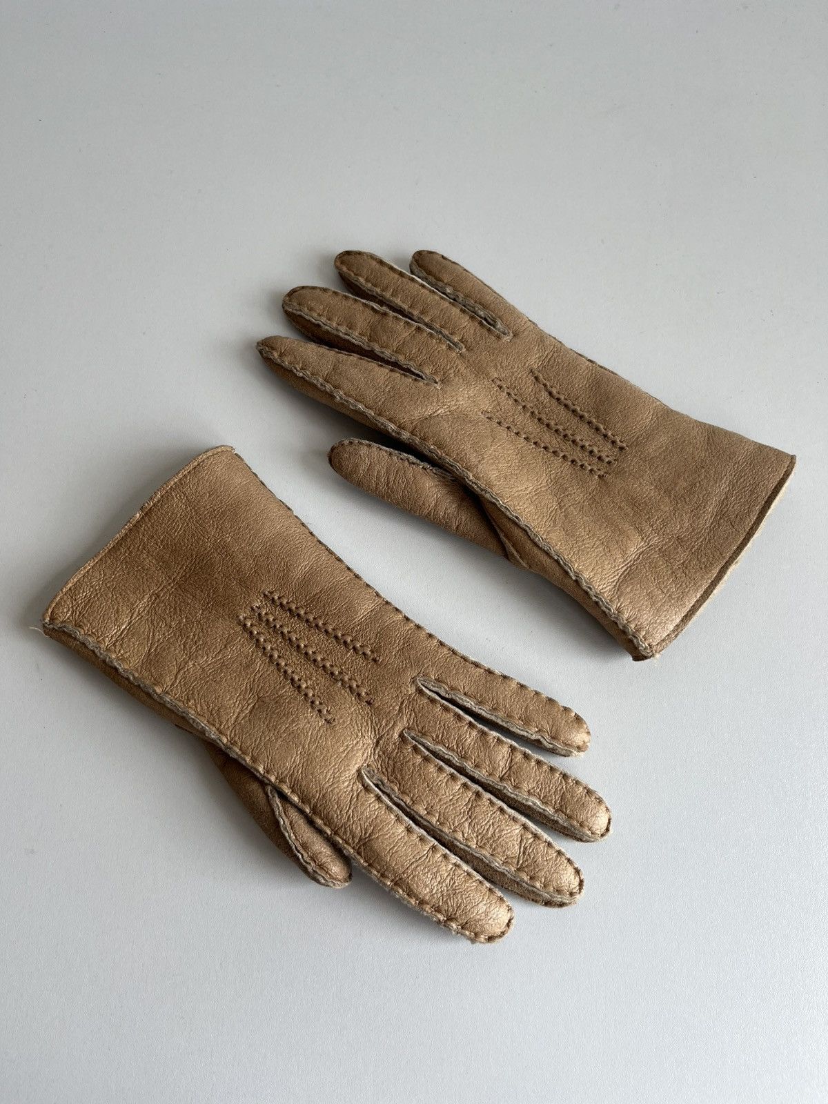 Jil Sander Archive Jil Sander AW05 hand stitched shearling gloves Size 28 - 1 Thumbnail