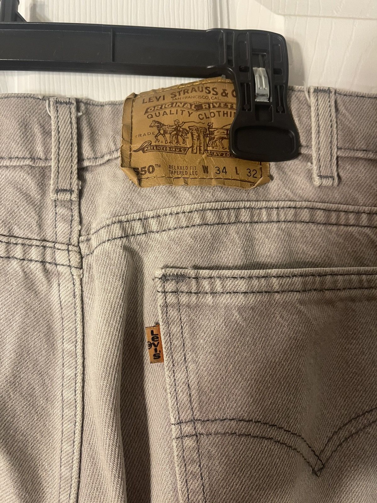 Levi's Levi’s 550 Distressed Jeans Beige W34 L32 Size US 34 / EU 50 - 5 Thumbnail