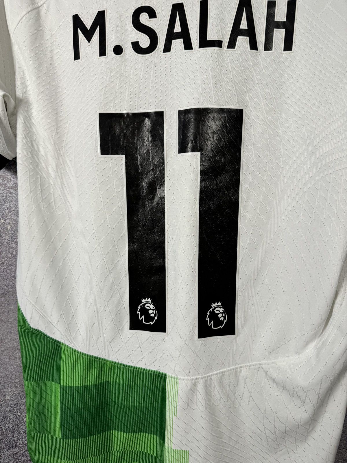 Nike M.SALAH Liverpool 2023/24 Away Nike DrifitADV Soccer Jersey Size US S / EU 44-46 / 1 - 18 Thumbnail