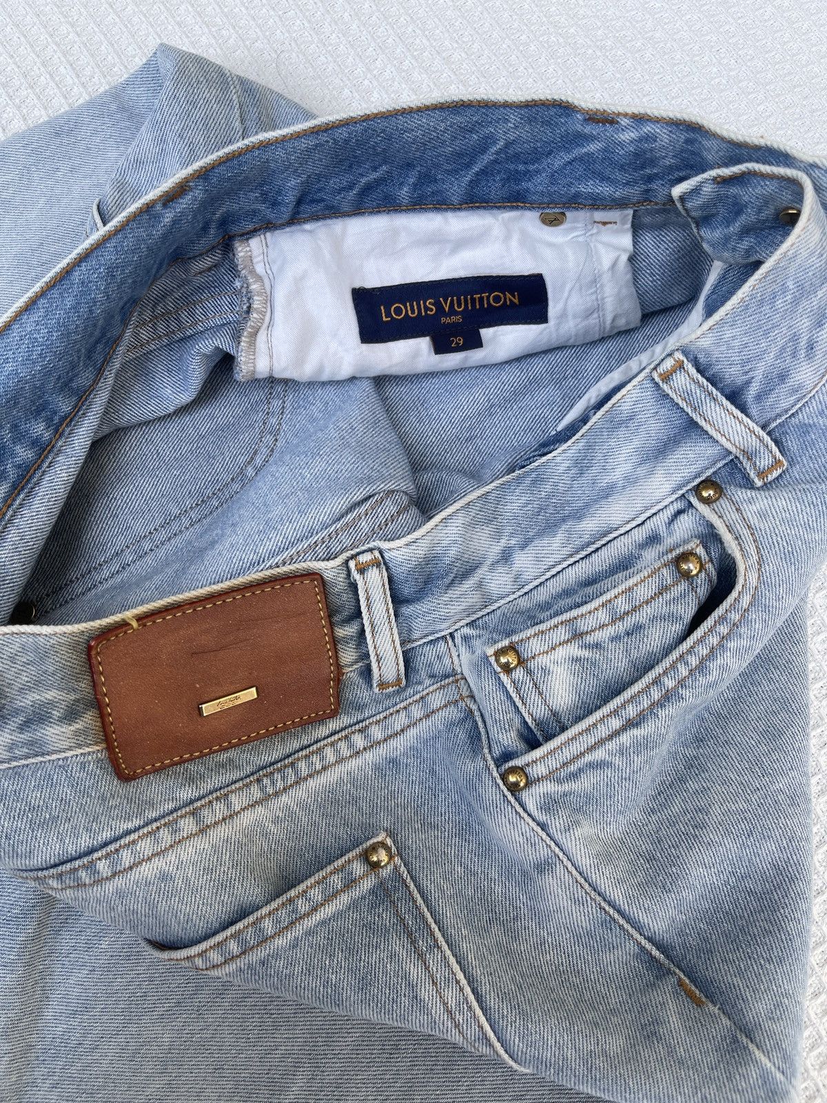 Louis Vuitton Last Drop🔥Rare🔥LOUIS VUITTON Paris Light Blue Jeans Size US 31 - 1 Thumbnail
