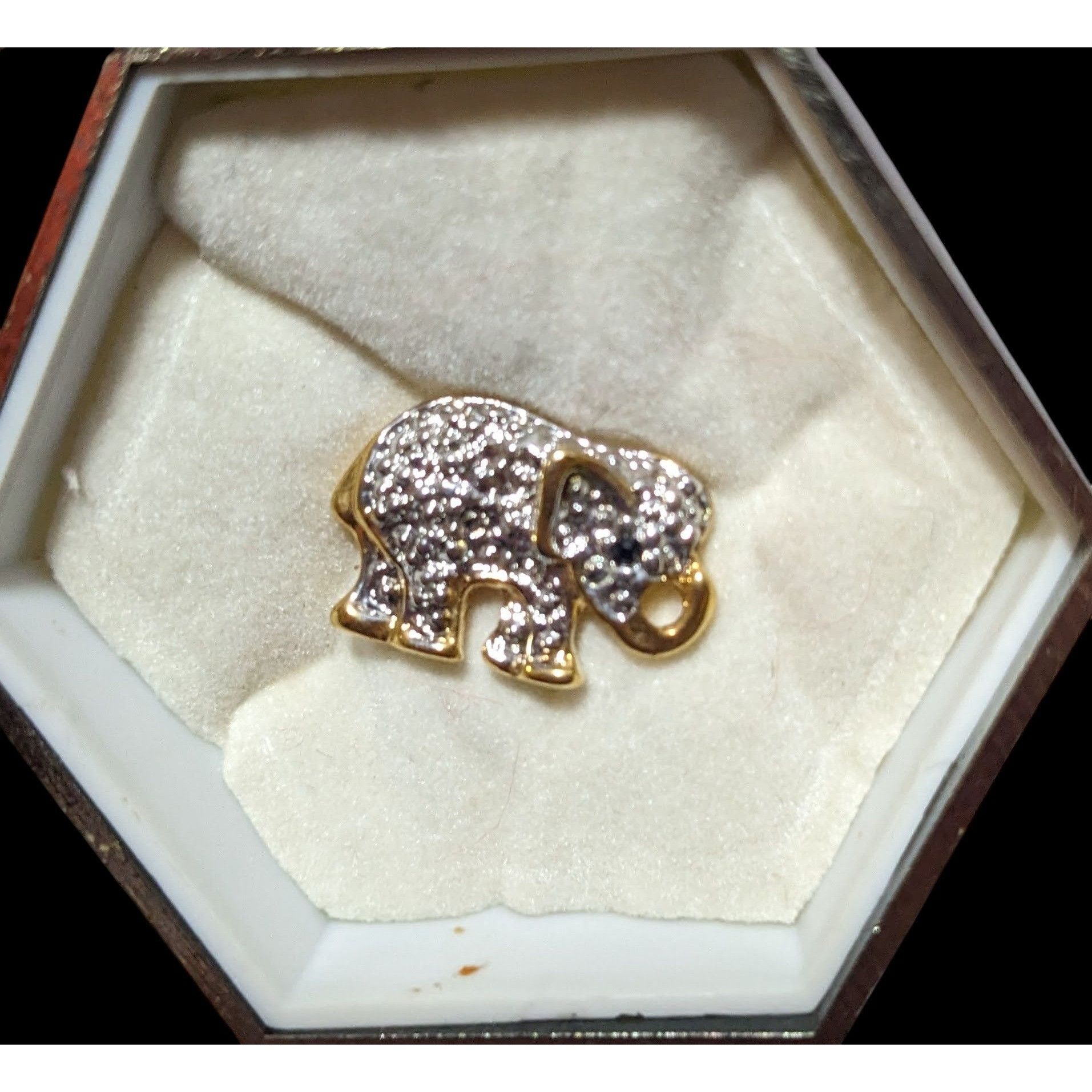 Other Minimalist Silver And Gold Tone Elephant Lapel Pin Size ONE SIZE - 6 Thumbnail