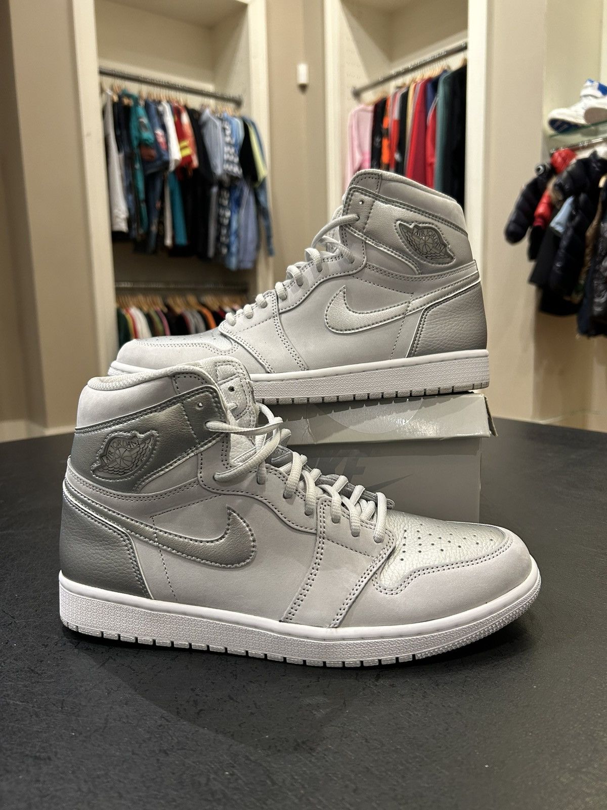 Jordan Brand Jordan 1 Retro High CO.JP Neutral Grey Size US 10.5 / EU 43-44 - 1 Thumbnail