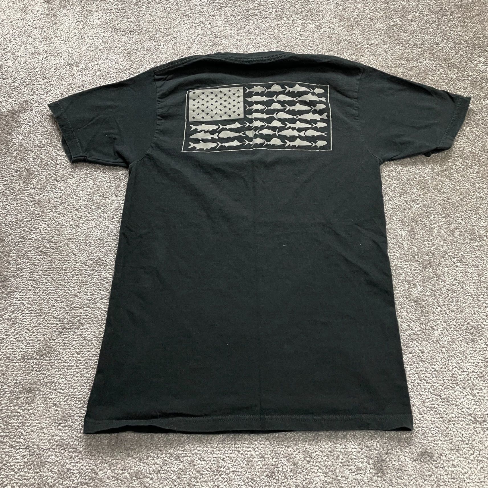 Vintage VINTAGE Columbia Men's Short Sleeve T-Shirt S Black Casual Fish Outdoor 90s Size US S / EU 44-46 / 1 - 2 Thumbnail