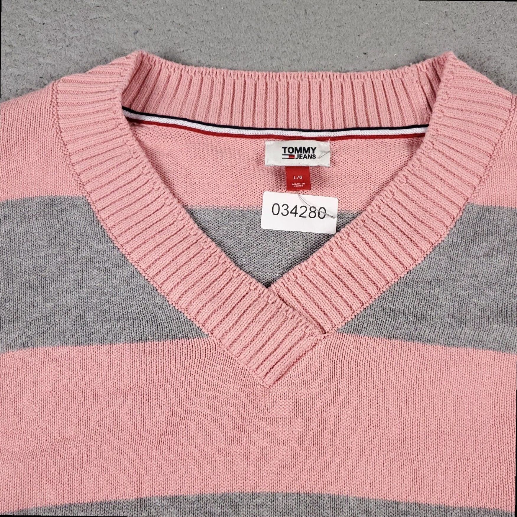 Tommy Hilfiger Tommy Hilfiger Women's Pink Striped V-Neck Pullover Sweater Large Size L / US 10 / IT 46 - 2 Thumbnail