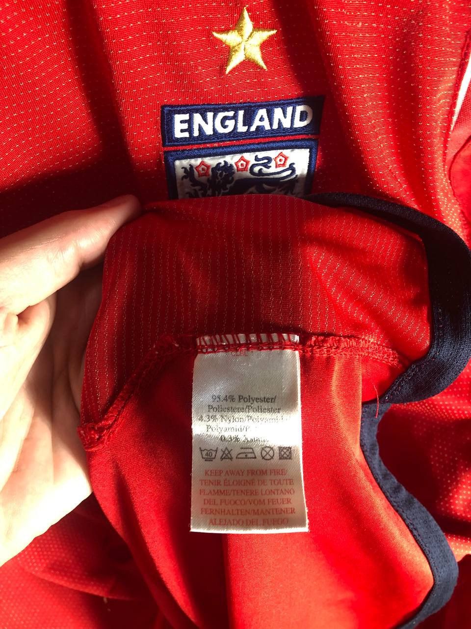Umbro × Vintage VERY RARE UMBRO ENGLAND RETRO SOCCER JERSEY BLOKECORE Y2K Size US XL / EU 56 / 4 - 5 Thumbnail