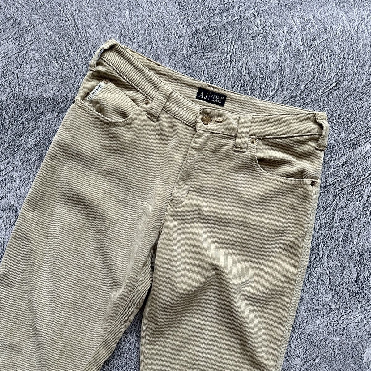 Armani × Giorgio Armani Women’s Jeans Armani Jeans Velvet Brown Size: 29 Size 29" - 9 Thumbnail