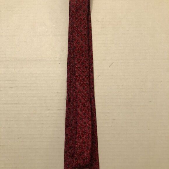 Thomas Pink Pink men's new red 100%silk tie 2 1/2" X 61" Size ONE SIZE - 2 Thumbnail