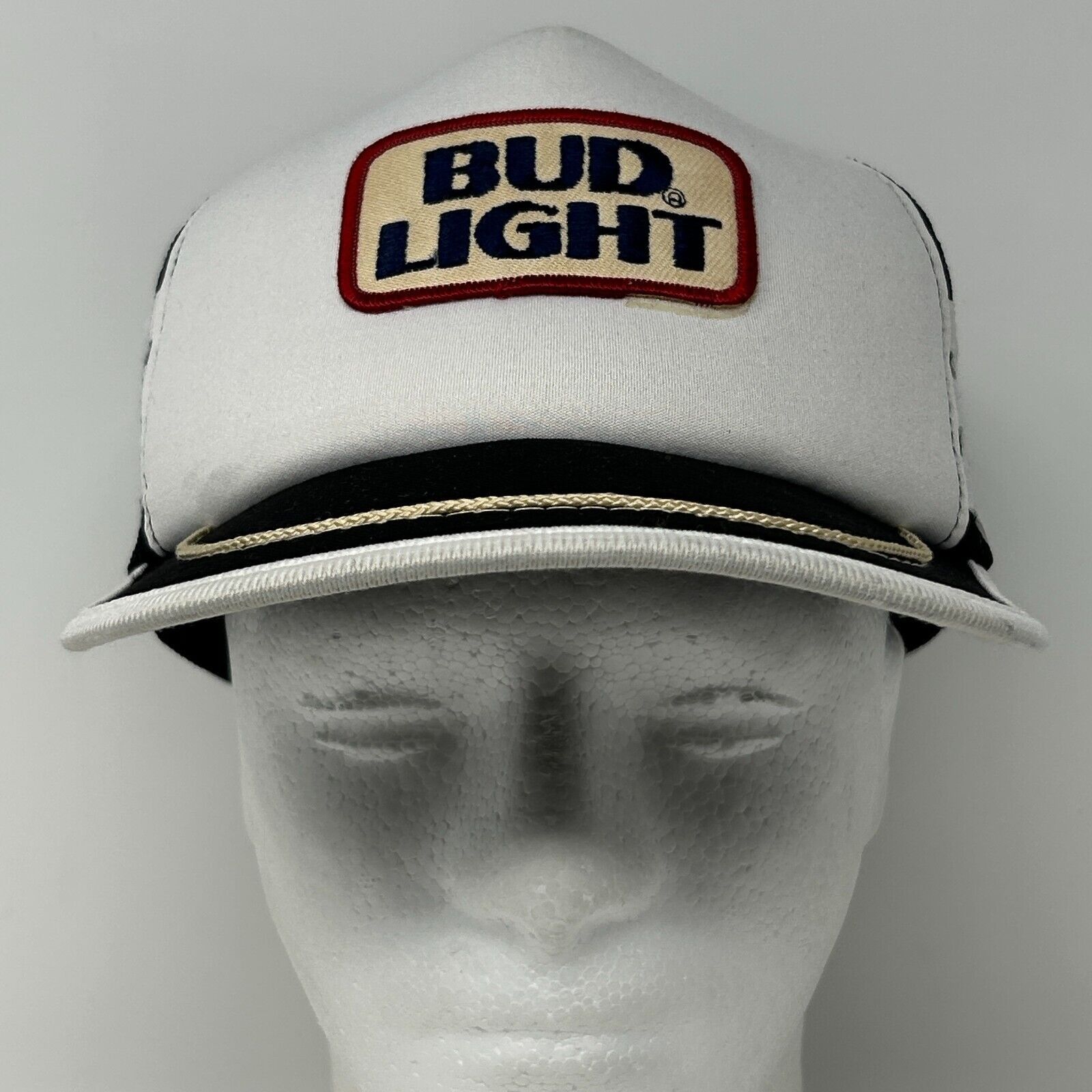 Vintage Vintage Bud Light 3 Stripe Trucker Hat Baseball Cap White Size ONE SIZE - 2 Thumbnail