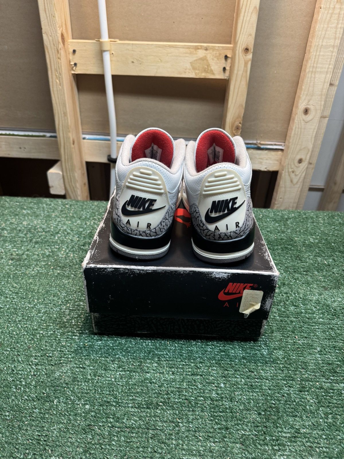 Jordan Brand Jordan Retro 3 White Cement Reimagined Size 9 Size US 9 / EU 42 - 8 Thumbnail