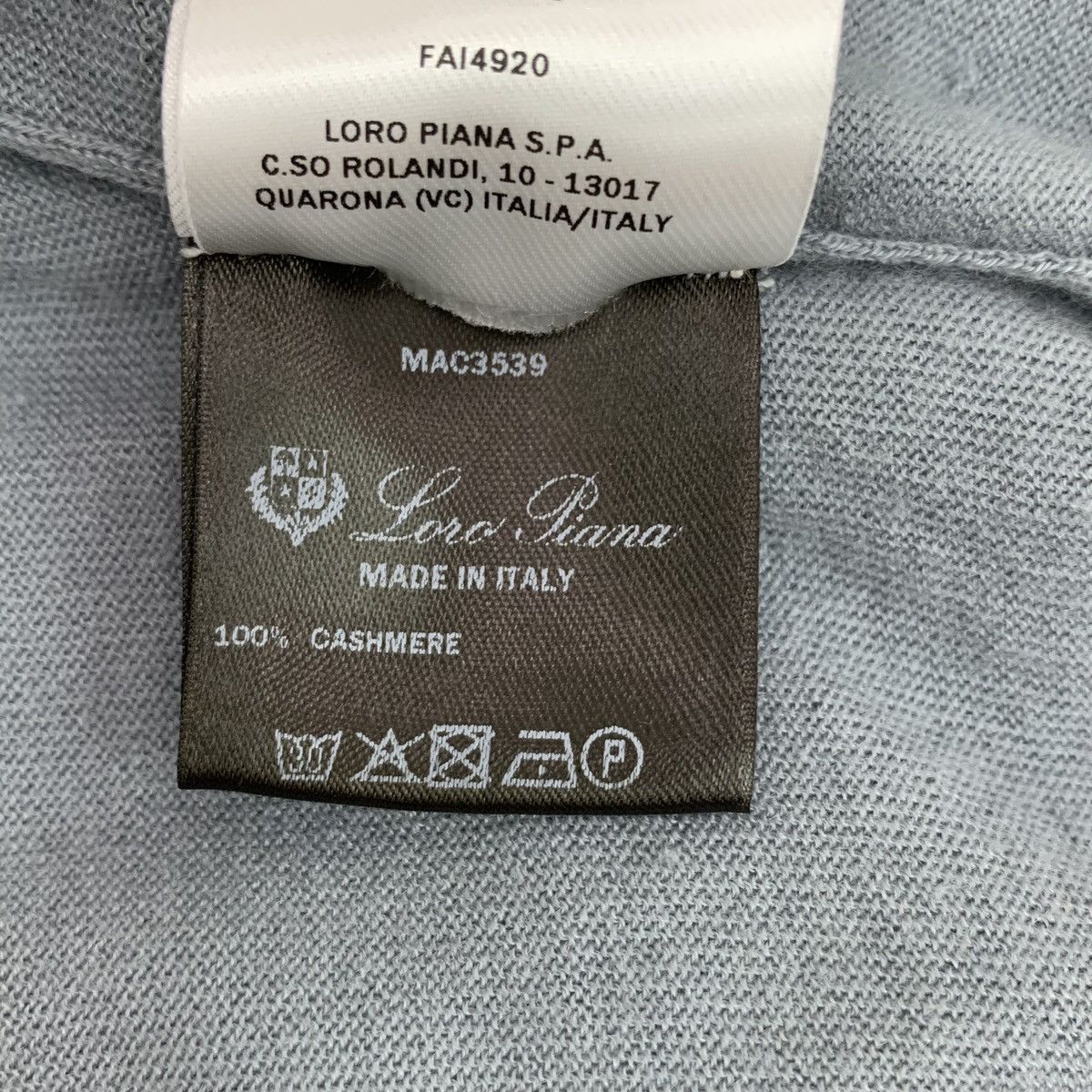 Loro Piana Loro Piana Blue Cashmere Long Sleeve Knit Sweater K26WX Size US XS / EU 42 / 0 - 8 Thumbnail