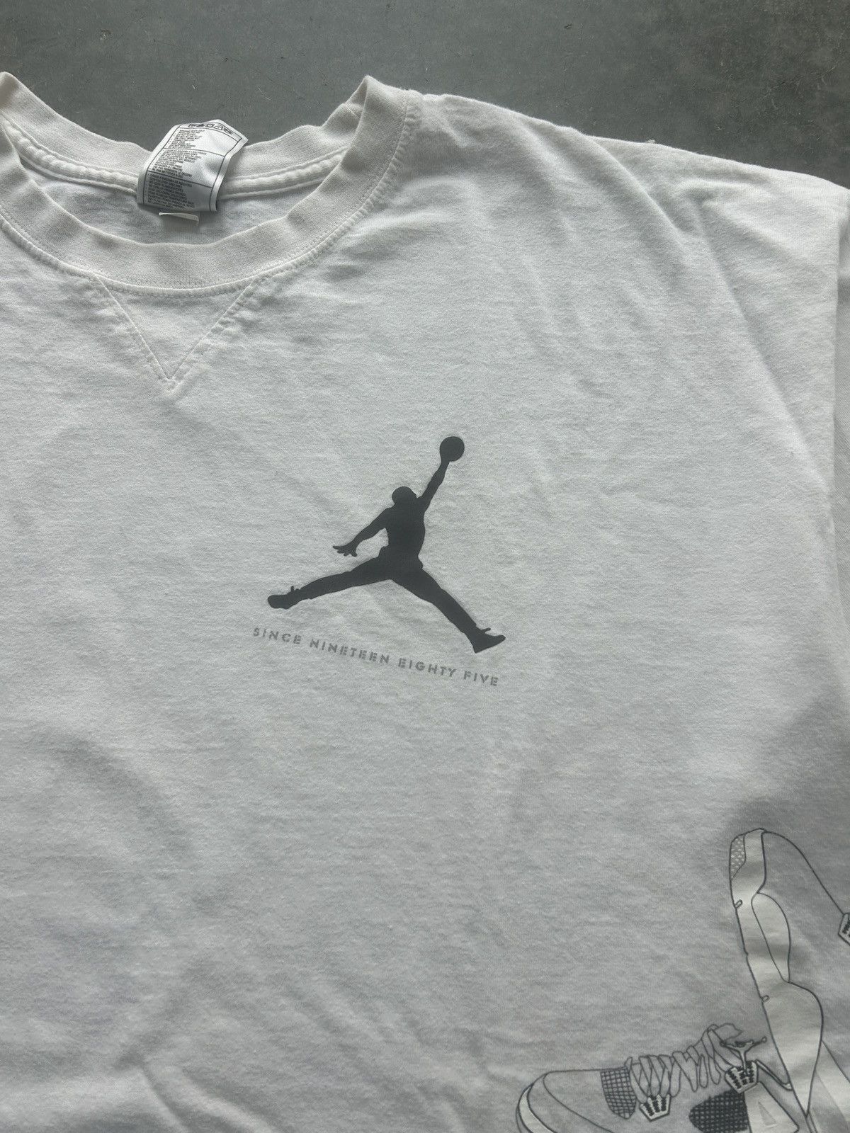 Jordan Brand × Nike × Vintage Vintage Y2K Jordan 4 Flight Graphic Tee Size US XL / EU 56 / 4 - 4 Thumbnail