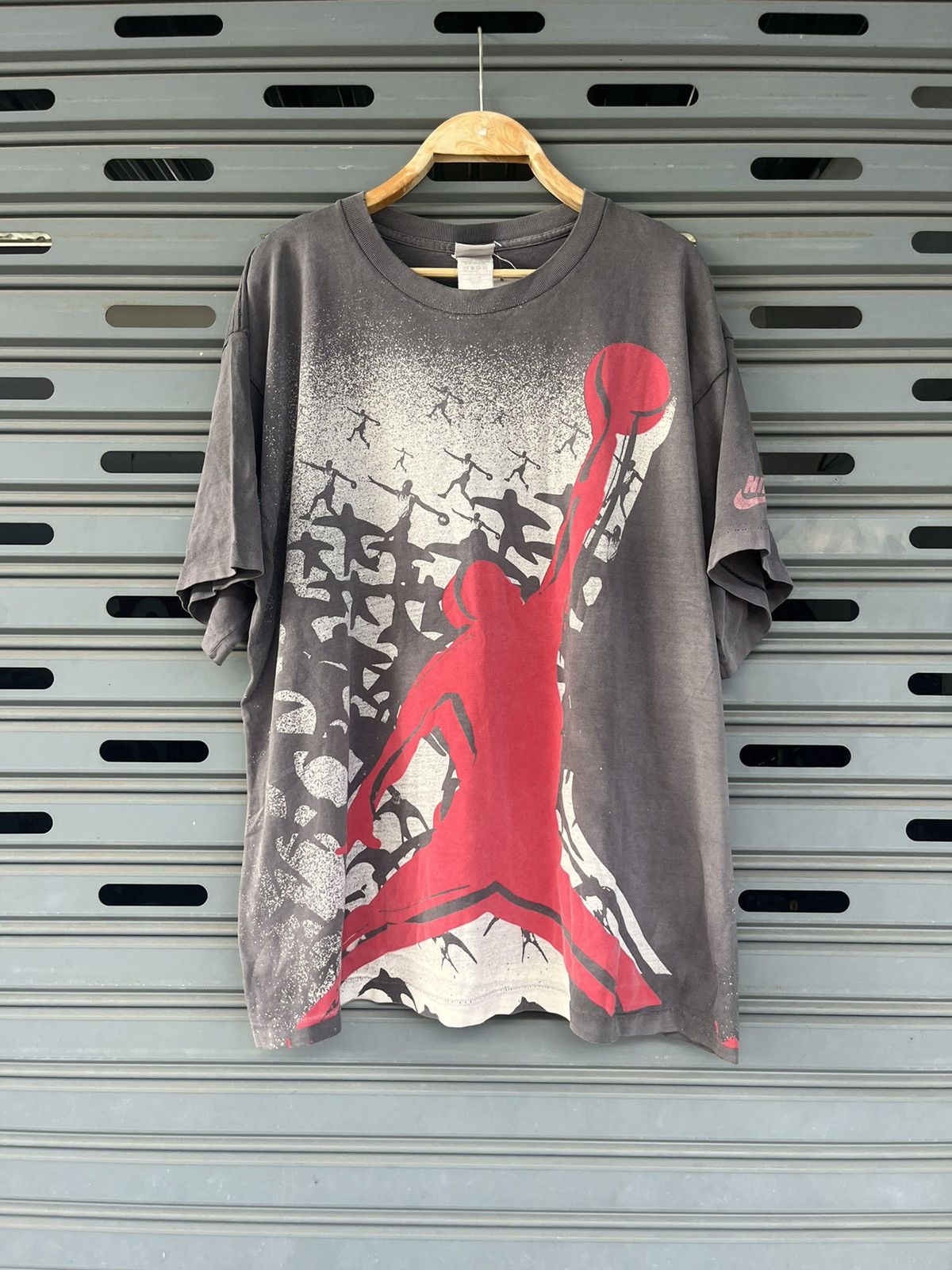Jordan Brand × Nike × Vintage Vintage Nike Michael Jordan Ovp 90’s Tshirt Size US L / EU 52-54 / 3 - 2 Thumbnail