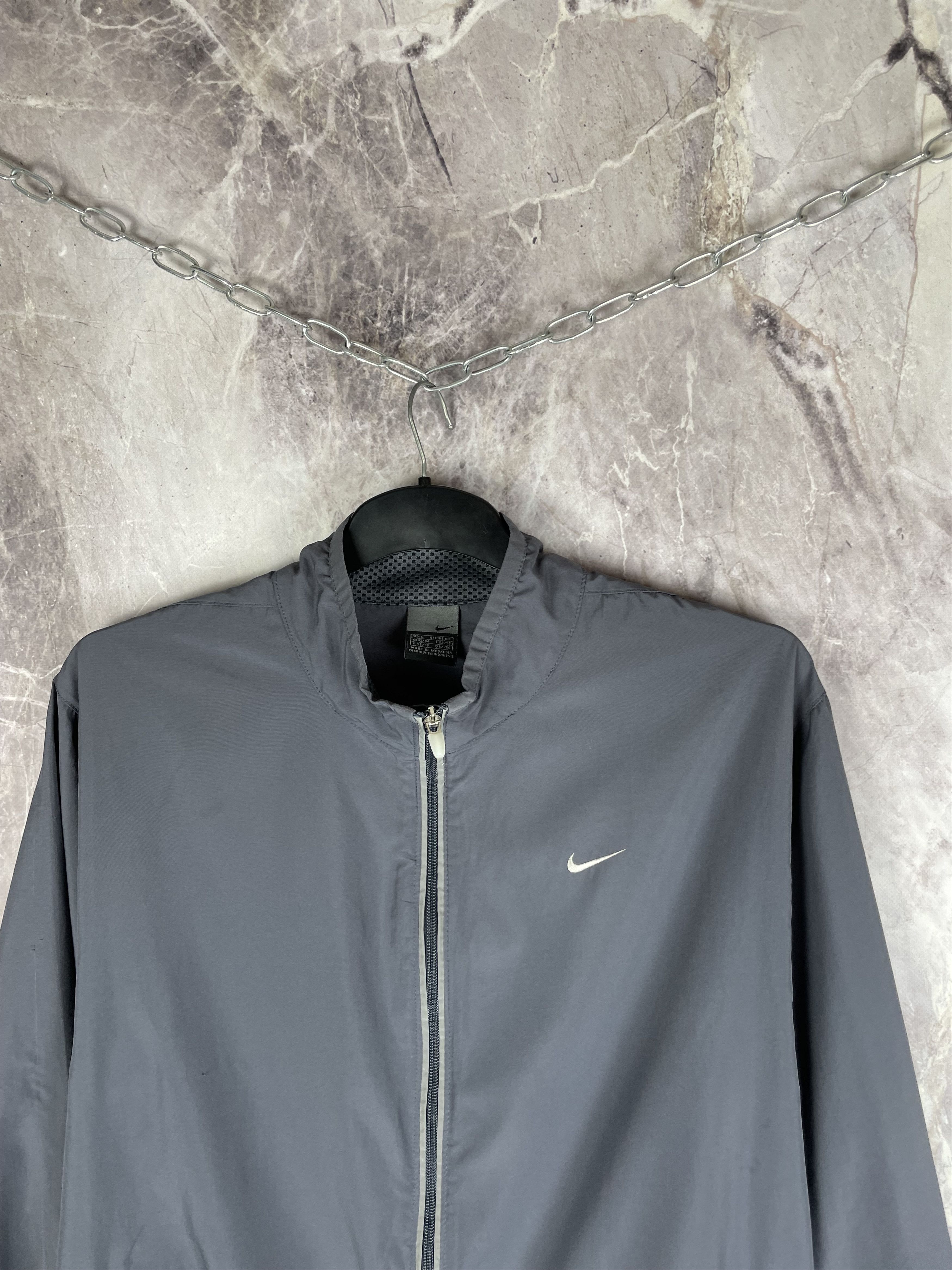 Nike Nike 90s vintage nylon jacket Size US L / EU 52-54 / 3 - 3 Thumbnail