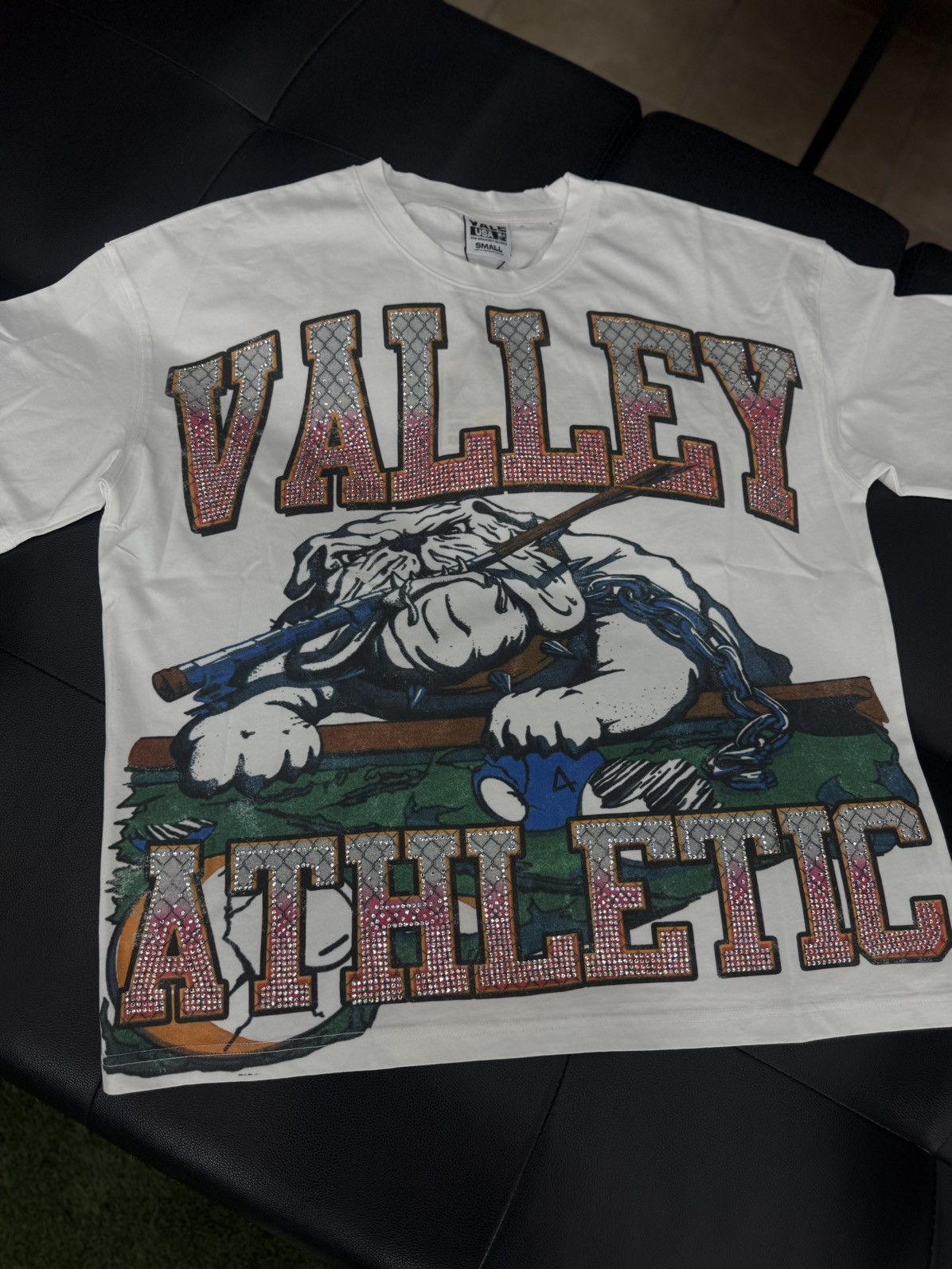 Vale Valley Stone BullDog Tee Shirt Shiny Size S (NEW) Size US S / EU 44-46 / 1 - 4 Thumbnail