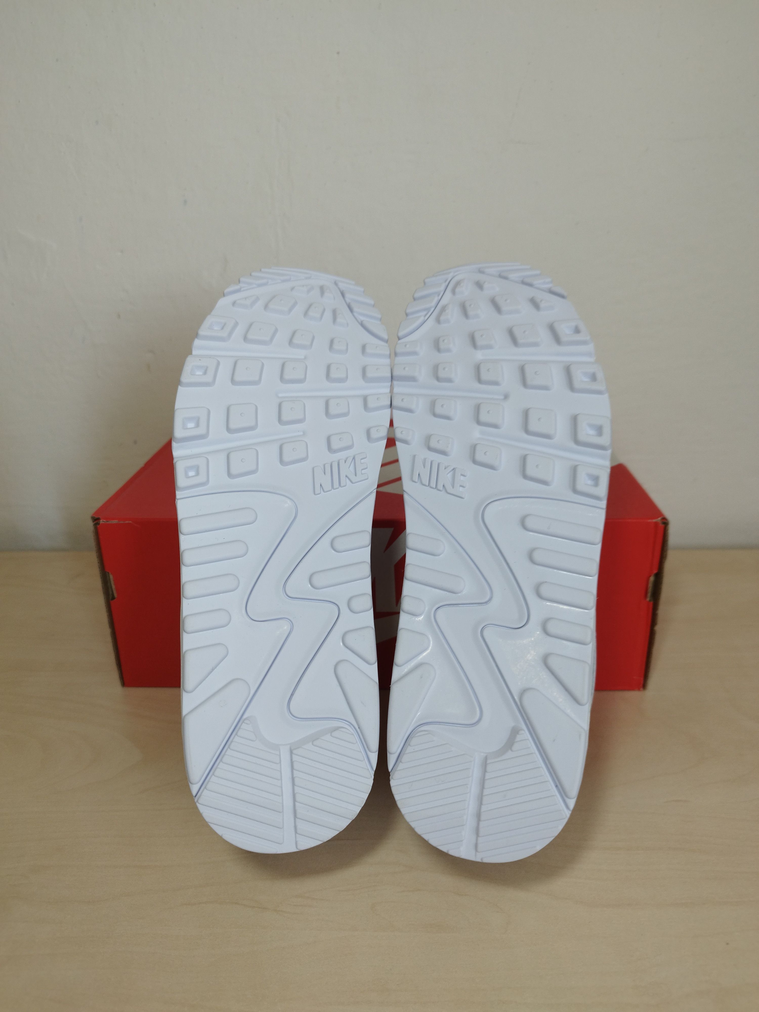 Nike Nike AIR MAX 90 vo farbe Biela Size US 10 / EU 43 - 5 Thumbnail
