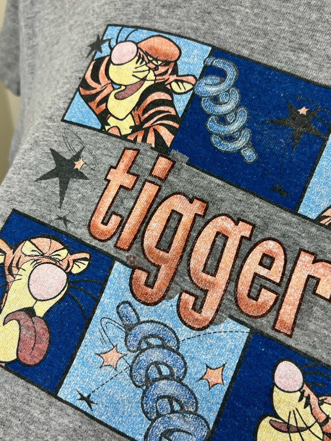Disney × Vintage Vintage Tigger Disney shirt bnz01 Size US XS / EU 42 / 0 - 4 Thumbnail