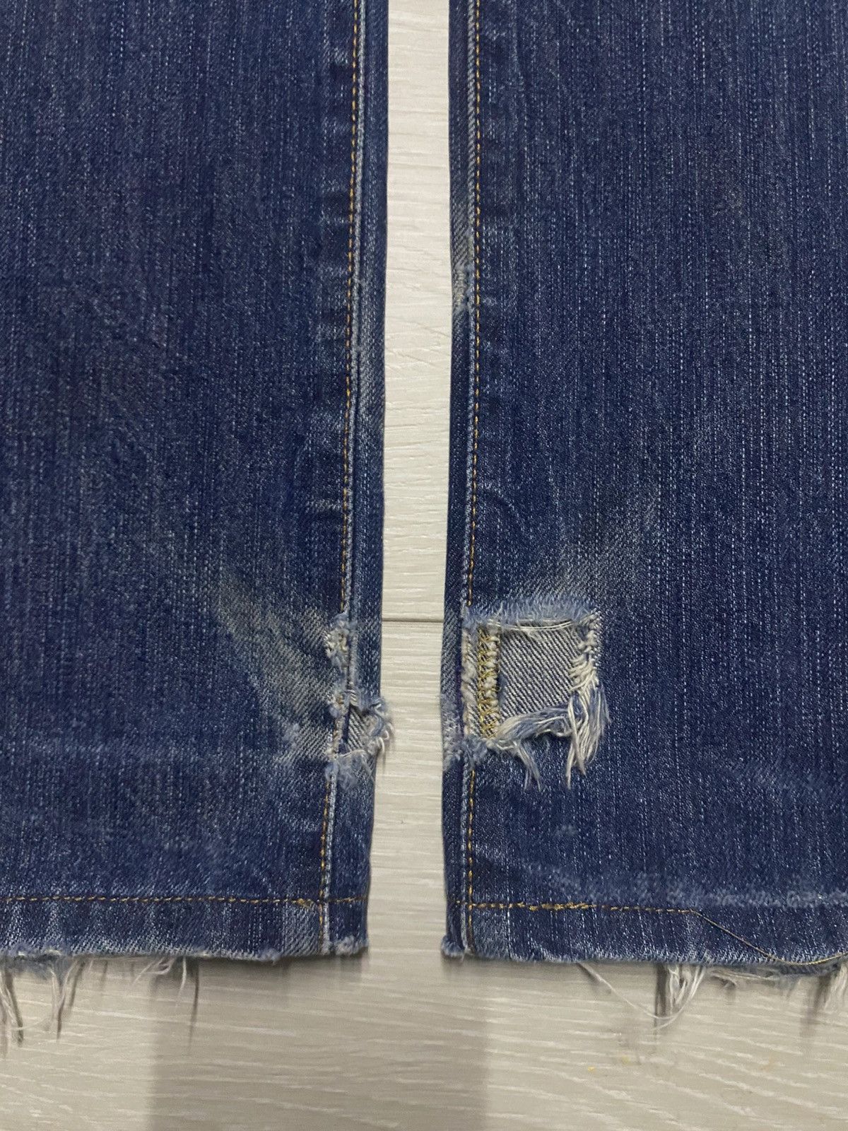 AG Adriano Goldschmied Vintage Adriano Ag Grunge Distresse Straight Jeans Size US 30 / EU 46 - 15 Thumbnail