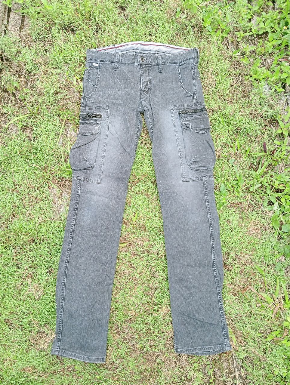 FACTOTUM JAPANESE FACTOTUM MULTIPOCKET CARGO JEANS PANTS Size US 31 - 1 Thumbnail
