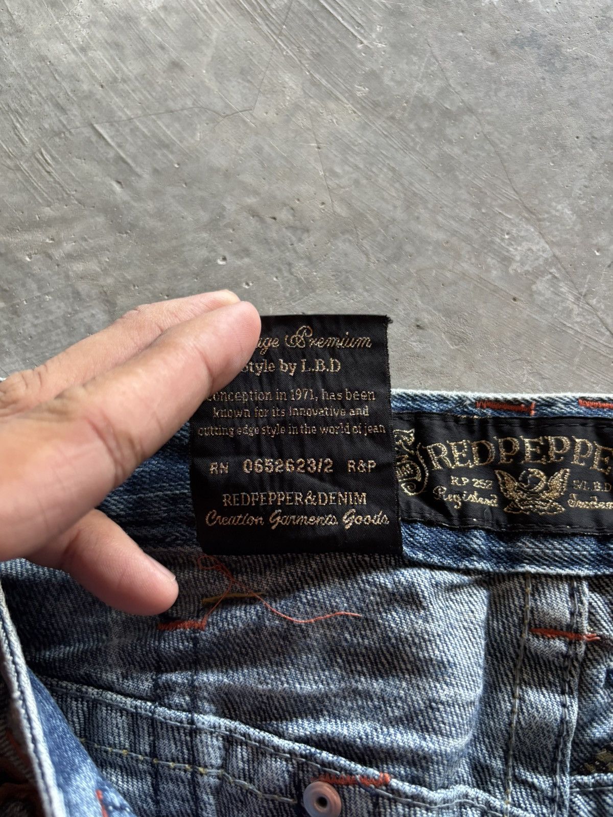 Hysteric Glamour RED PEPPER flare low rise japanese denim faded whiskered Size US 28 / EU 44 - 6 Thumbnail