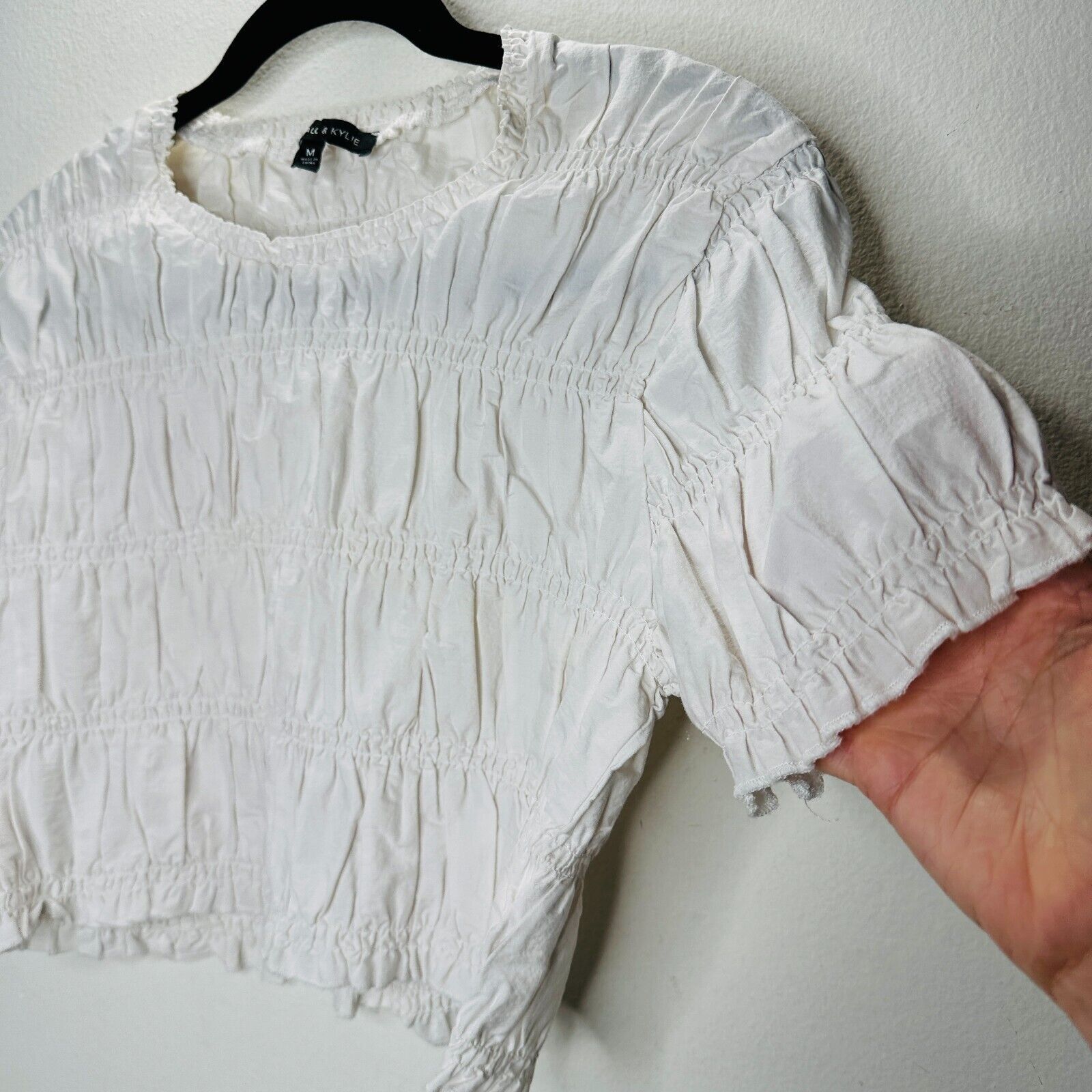 Other Kendal & Kylie White Ruched Short Sleeve Round Neck Crop Top Size M / US 6-8 / IT 42-44 - 3 Thumbnail
