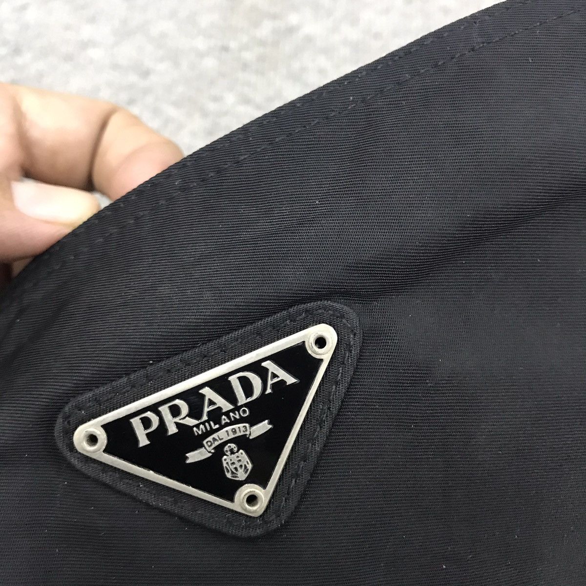 Prada 💥BINDING OFFER💥 Vintage Prada nylon crossbody sling bag Size ONE SIZE - 10 Thumbnail