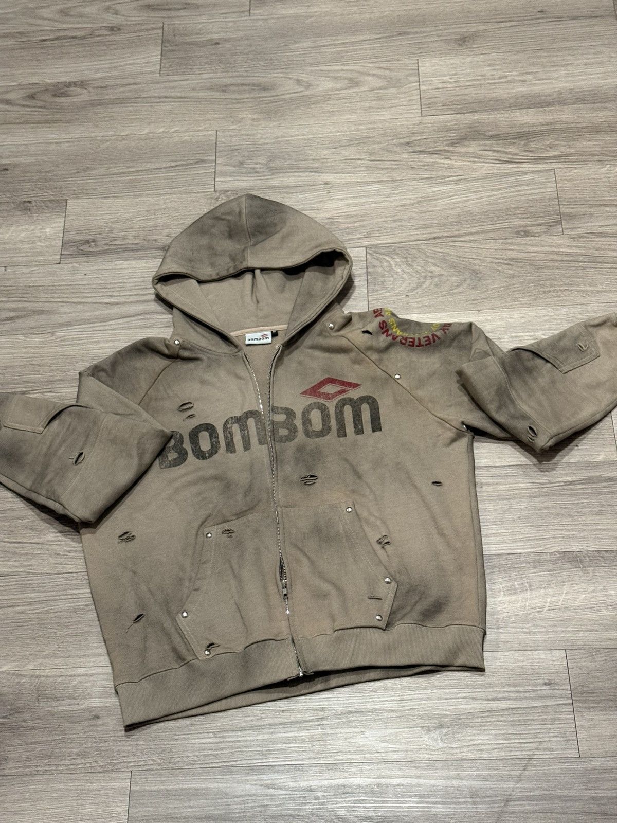 Other Acid wash LuvAbominable hoodie(pants are available as well) Size US M / EU 48-50 / 2 - 8 Thumbnail