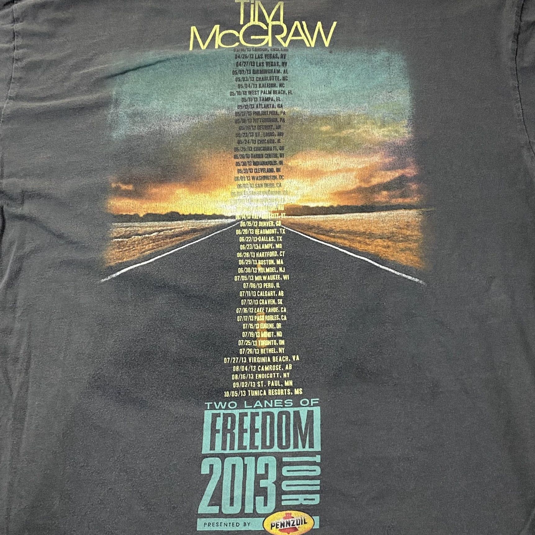Next Level Tim McGraw Two Lanes Of Freedom Concert T Shirt Dark Gray XL Unisex 2013 Graphic Tee Size US XL / EU 56 / 4 - 2 Thumbnail