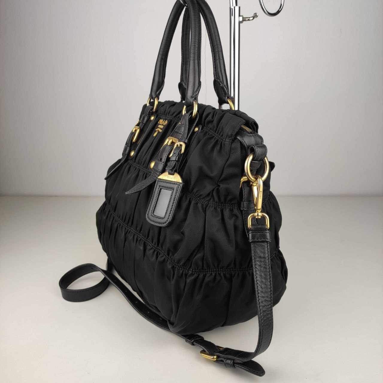 Prada AUTHENTIC PRADA TESSUTO NYLON GAUFRE 2 WAYS SHOULDER BAG Size ONE SIZE - 3 Thumbnail